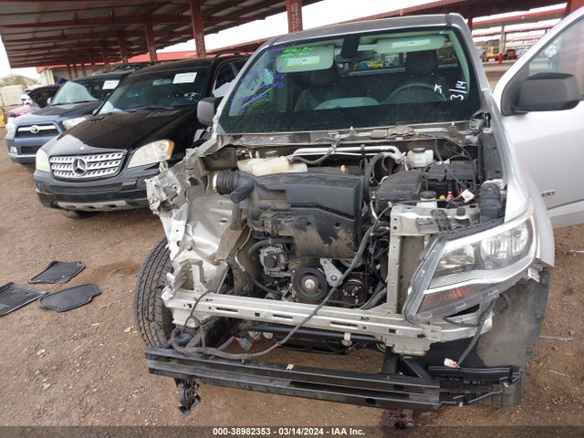 Chevrolet Colorado Wt 2019 1GCHSBEA8K1227704 Image 10
