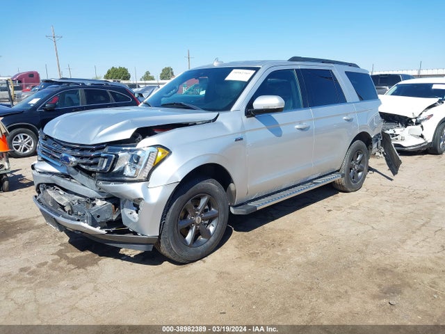 Ford Expedition Xlt 2018 1FMJU1JT8JEA64133 Image 2