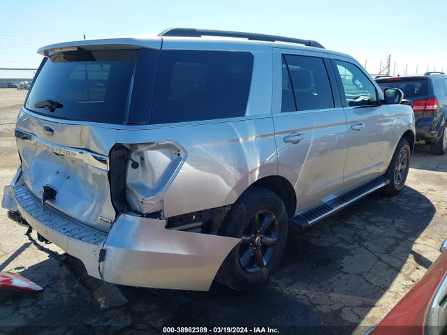 Ford Expedition Xlt 2018 1FMJU1JT8JEA64133 Image 4