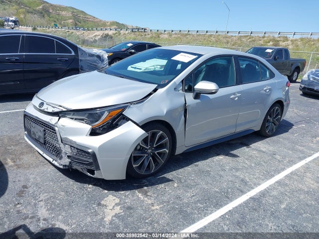 Toyota COROLLA SE 2022 5YFS4MCE6NP106557 Image 2