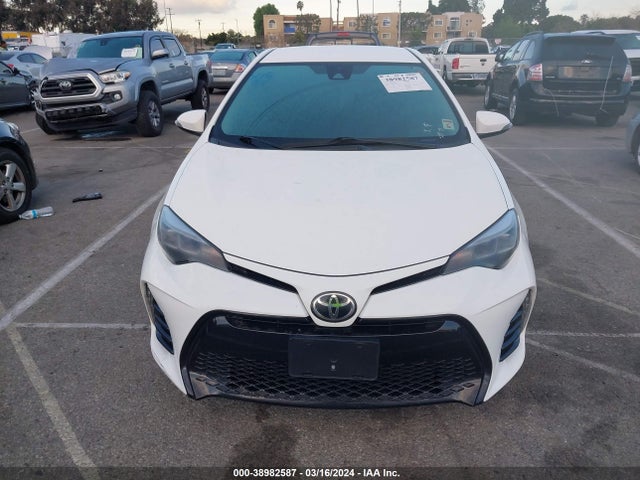 Toyota COROLLA SE 2017 5YFBURHEXHP592896 Image 11