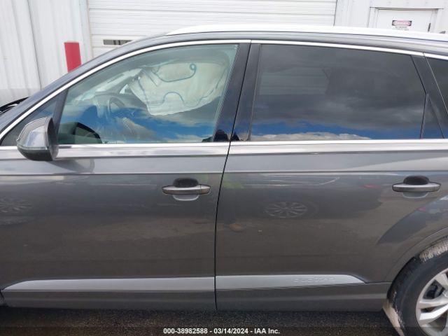 WA1LAAF77KD044054 Audi Q7 55 Premium/55 Se Premium