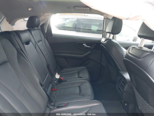 WA1LAAF77KD044054 Audi Q7 55 Premium/55 Se Premium