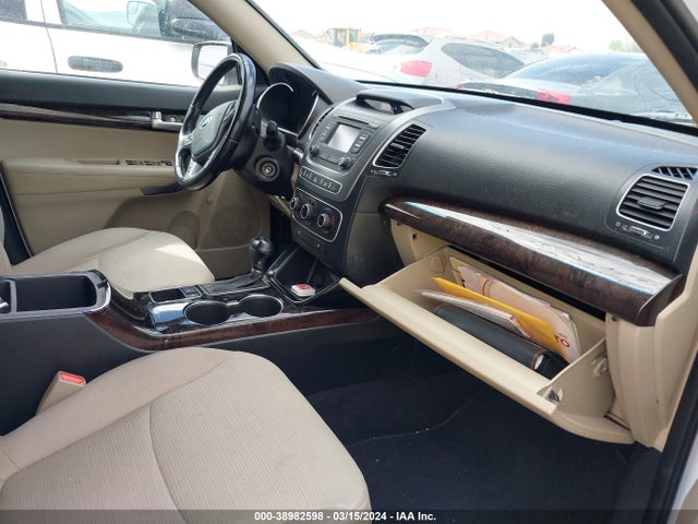 KIA SORENTO LX 2014 5XYKT3A68EG512031 Image 5