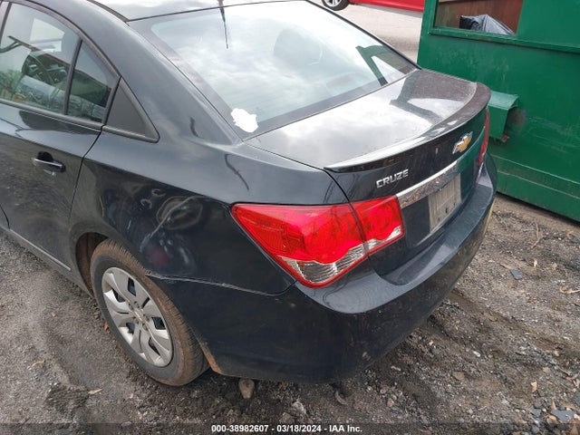 Chevrolet Cruze Ls Manual 2014 1G1PB5SH3E7409948 Image 3