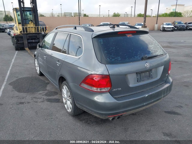 3VWPL7AJ6EM606443 Volkswagen Jetta Sportwagen 2.0l Tdi