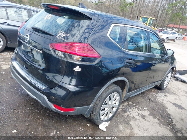 Nissan ROGUE S 2017 KNMAT2MT2HP605295 Image 4