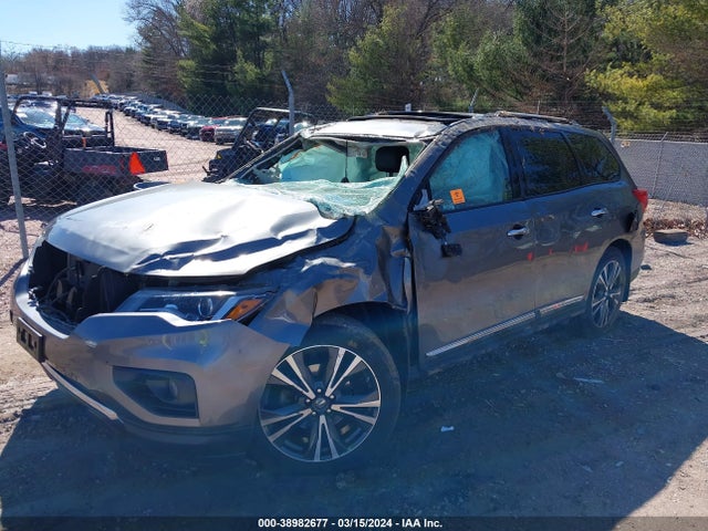 Nissan Pathfinder Platinum 2018 5N1DR2MM1JC611554 Image 2
