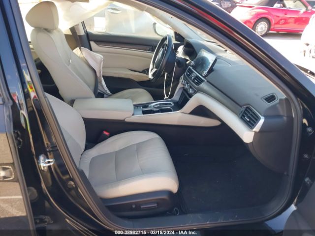 1HGCV2F9XJA053060 Honda Accord Touring 2.0t