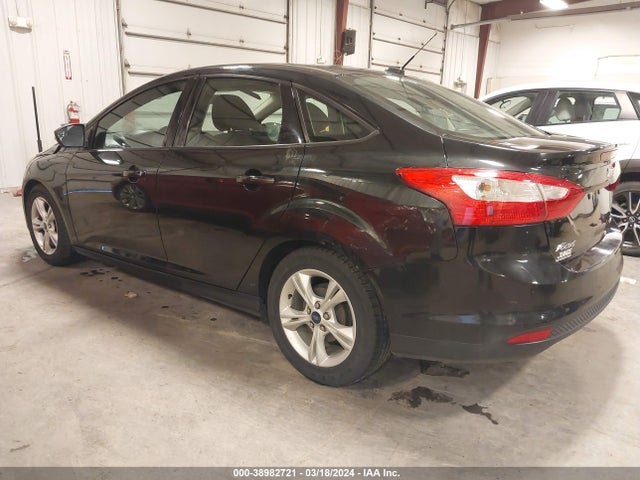 Ford FOCUS SE 2014 1FADP3F28EL420088 Image 3