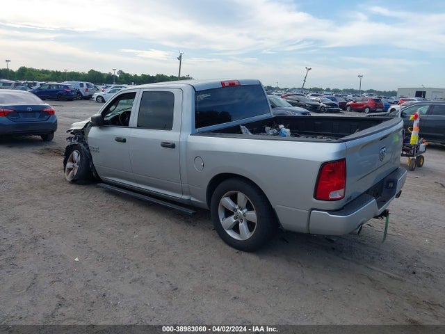 RAM 1500 Express 2016 3C6RR6KT5GG142591 Image 3