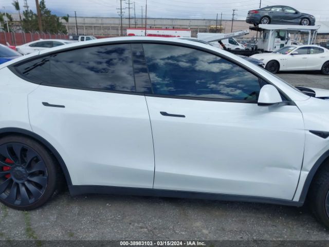 7SAYGDEF0NF530774 Tesla Model Y Performance Dual Motor All-wheel Drive