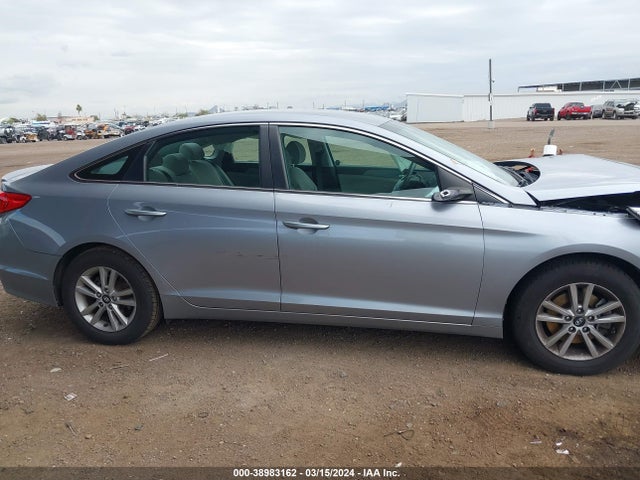 Hyundai SONATA SE 2015 5NPE24AF0FH121570 Image 14