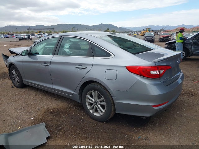Hyundai SONATA SE 2015 5NPE24AF0FH121570 Image 3