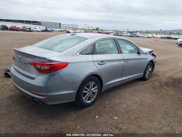 Hyundai SONATA SE 2015 5NPE24AF0FH121570 Image 4