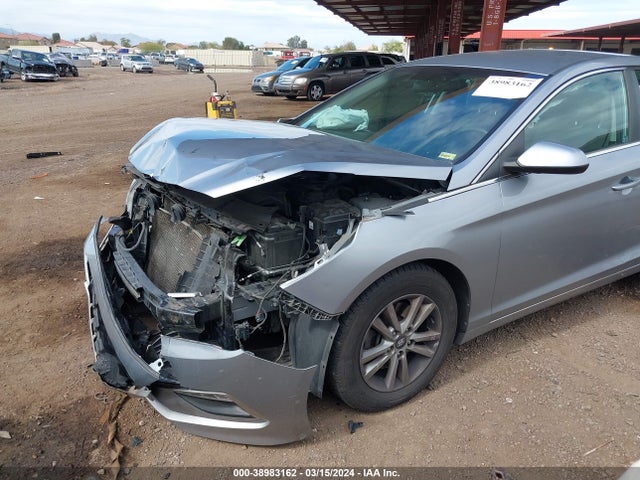 Hyundai SONATA SE 2015 5NPE24AF0FH121570 Image 6