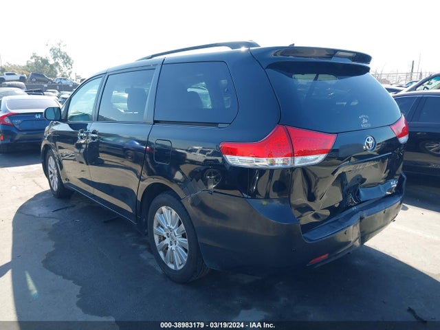 Toyota Sienna Xle 7 Passenger 2014 5TDDK3DC6ES088719 Image 3