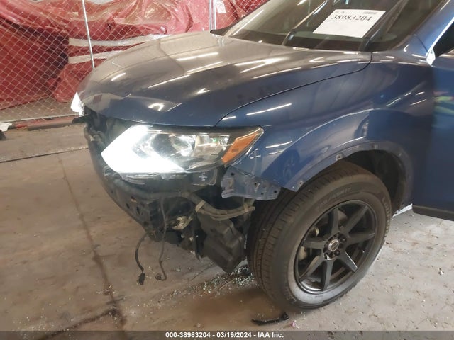Nissan ROGUE S 2017 KNMAT2MV4HP525174 Image 13