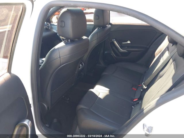 WDD3G4EB3KW000610 Mercedes-Benz A 220