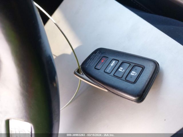JTHBA1D25G5022109 Lexus IS 200T