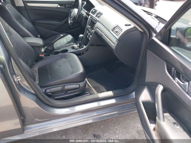 1VWAS7A37FC086170 Volkswagen Passat 1.8t Limited Edition