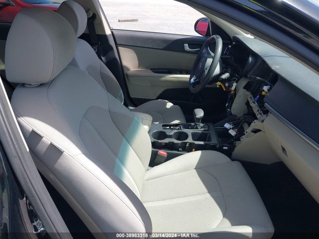 KIA Optima Lx 2018 5XXGT4L38JG182209 Image 5