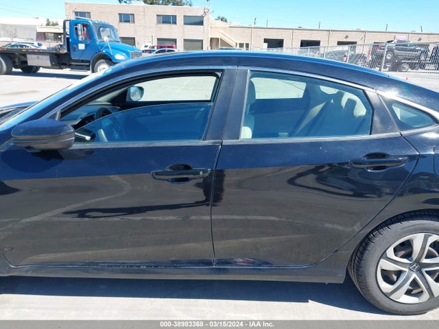 Honda Civic Lx 2018 2HGFC2F52JH514821 Image 14