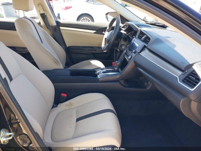 Honda Civic Lx 2018 2HGFC2F52JH514821 Image 5