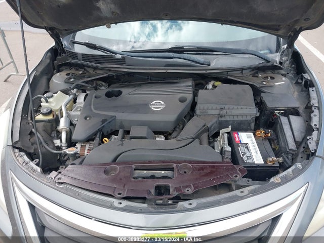 Nissan Altima 2.5 S 2015 1N4AL3AP0FN328075 Image 10