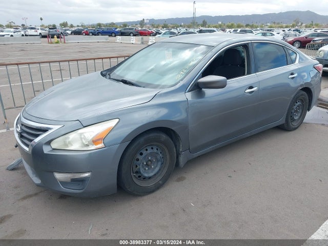 Nissan Altima 2.5 S 2015 1N4AL3AP0FN328075 Image 2