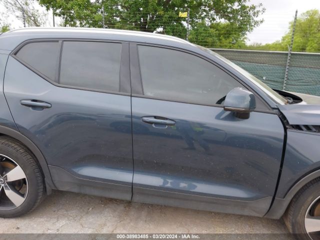 YV4162UK7N2786642 Volvo Xc40 T5 Momentum