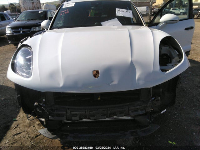 2022 PORSCHE MACAN WP1AA2A58NLB10337 Photo 5