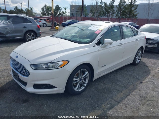 Ford Fusion Hybrid Titanium 2016 3FA6P0RU9GR157070 Image 2