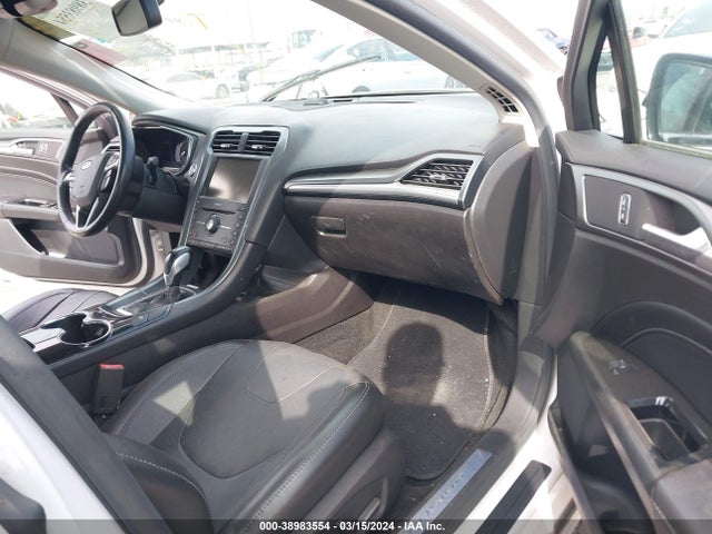 Ford Fusion Hybrid Titanium 2016 3FA6P0RU9GR157070 Image 5
