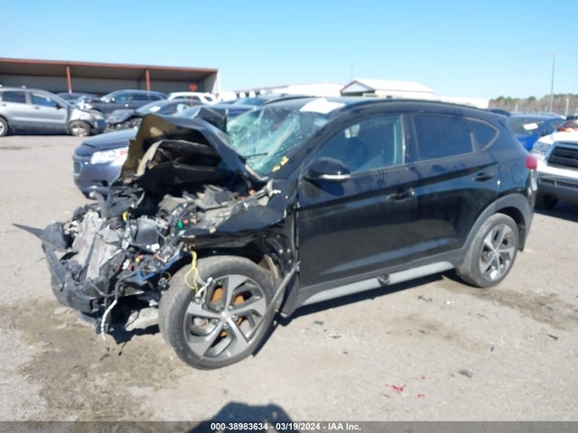 Hyundai Tucson Value 2018 KM8J33A20JU747083 Image 2