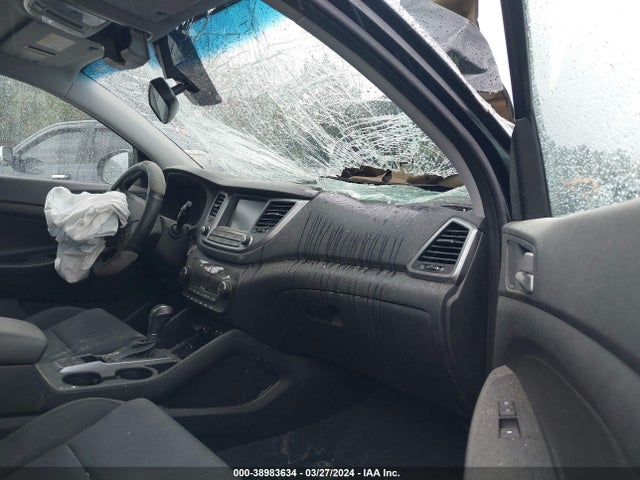 Hyundai Tucson Value 2018 KM8J33A20JU747083 Image 5