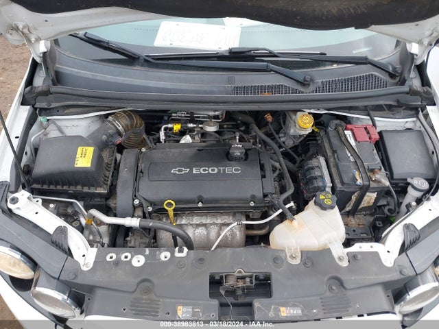 Chevrolet Sonic Ls Auto 2016 1G1JA6SHXG4174757 Image 10