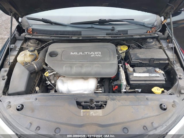 Chrysler 200 Limited 2015 1C3CCCAB9FN590950 Image 10