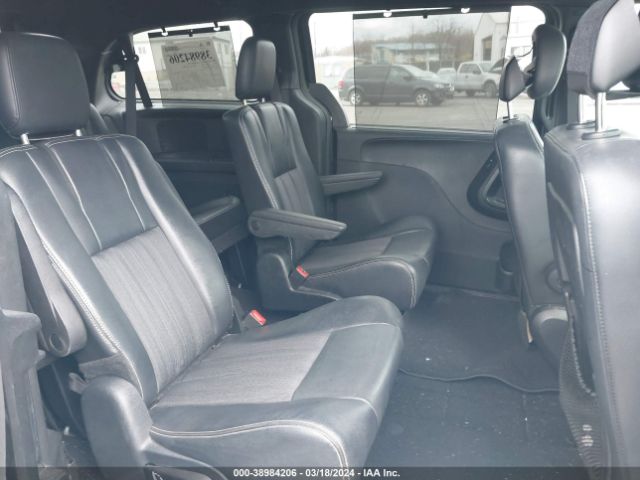 2C4RC1HG0ER303489 Chrysler Town & Country S