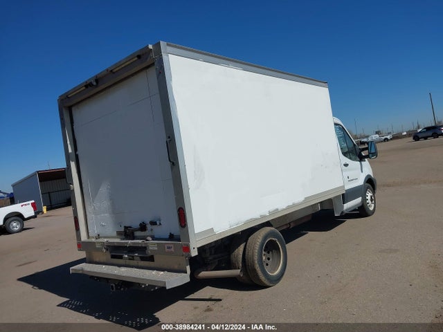 Ford Transit-350 Cab 2018 1FDBF8ZM1JKA71060 Image 4