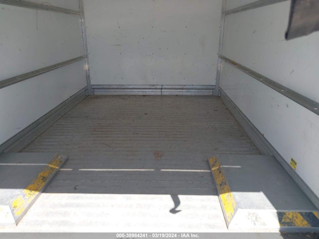 Ford Transit-350 Cab 2018 1FDBF8ZM1JKA71060 Image 8