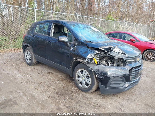 Chevrolet TRAX LS 2017 3GNCJKSB0HL283106 main image