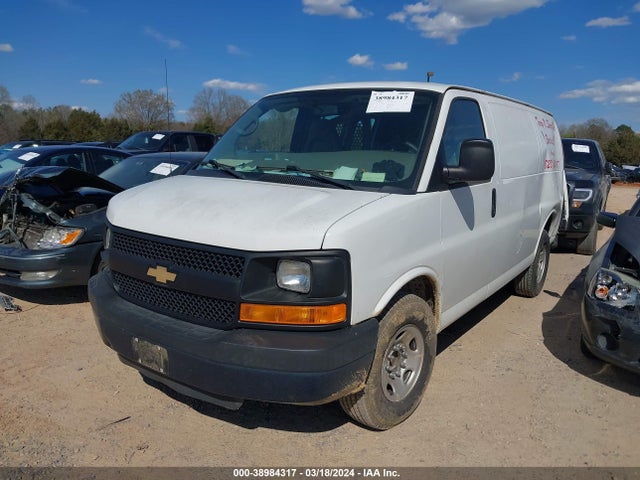 Chevrolet Express 2500 Work Van 2015 1GCWGFCFXF1279484 Image 2