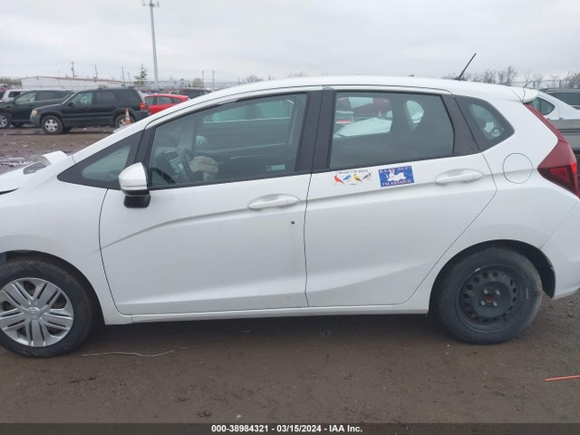 Honda FIT LX 2018 3HGGK5H47JM735801 Image 15