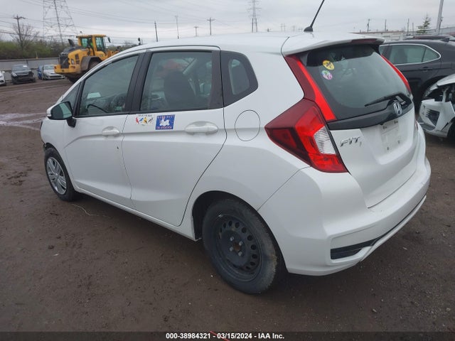 Honda FIT LX 2018 3HGGK5H47JM735801 Image 3