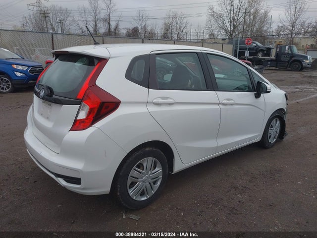 Honda FIT LX 2018 3HGGK5H47JM735801 Image 4