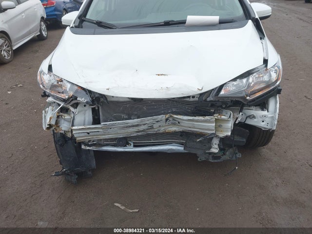 Honda FIT LX 2018 3HGGK5H47JM735801 Image 6