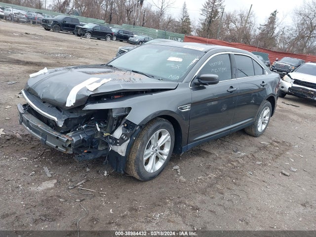 Ford TAURUS SEL 2018 1FAHP2E82JG134564 Image 2