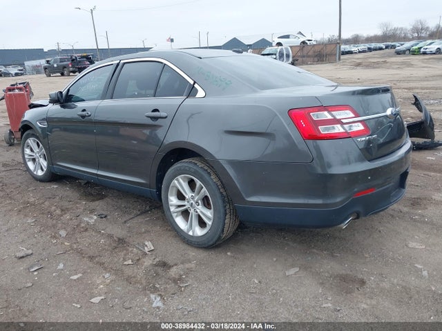 Ford TAURUS SEL 2018 1FAHP2E82JG134564 Image 3