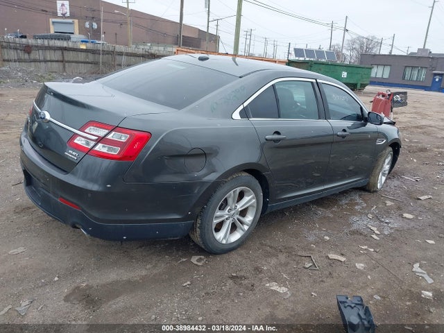 Ford TAURUS SEL 2018 1FAHP2E82JG134564 Image 4